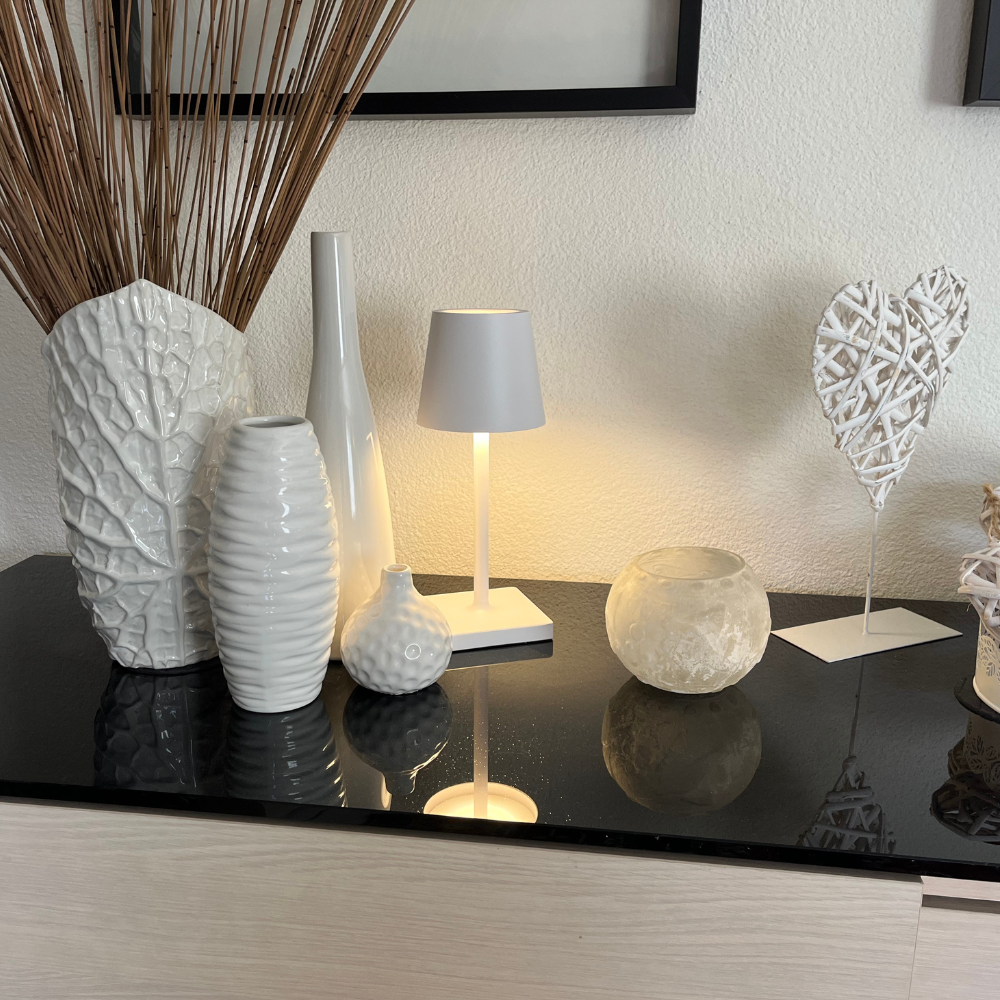 Solux Dimbare Oplaadbare Lamp – Compact en Draagbaar voor Sfeervolle Verlichting-Anouks-corner