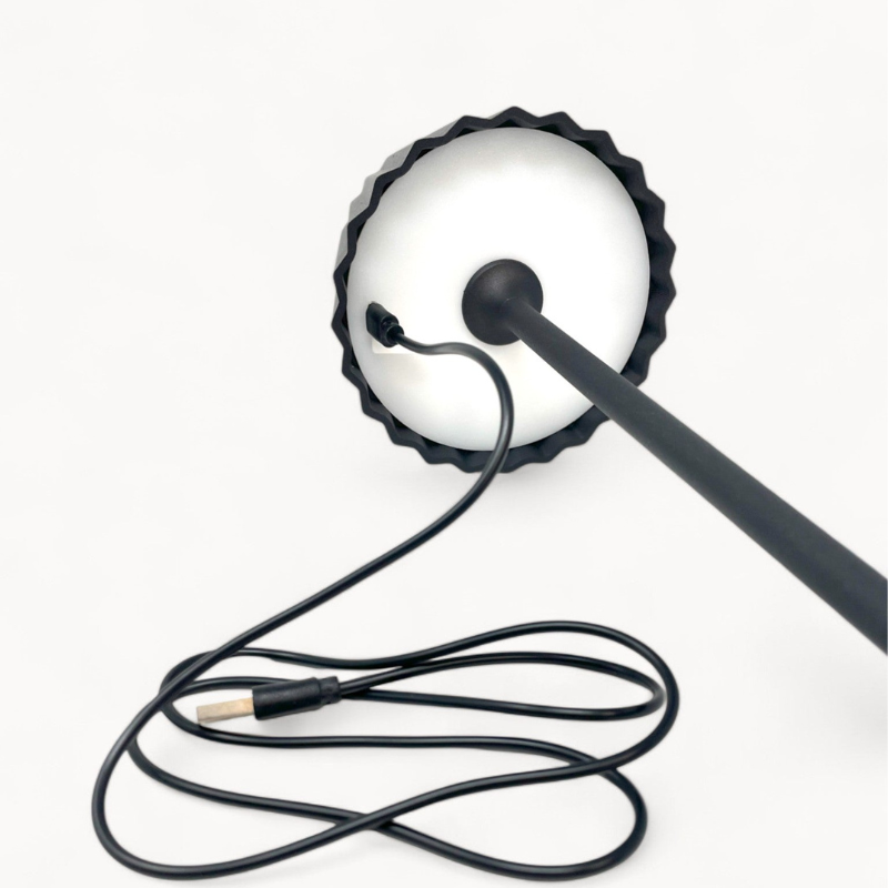 LumiPort - Draadloze LED Tafellamp met USB-oplaadfunctie-Anouks-corner